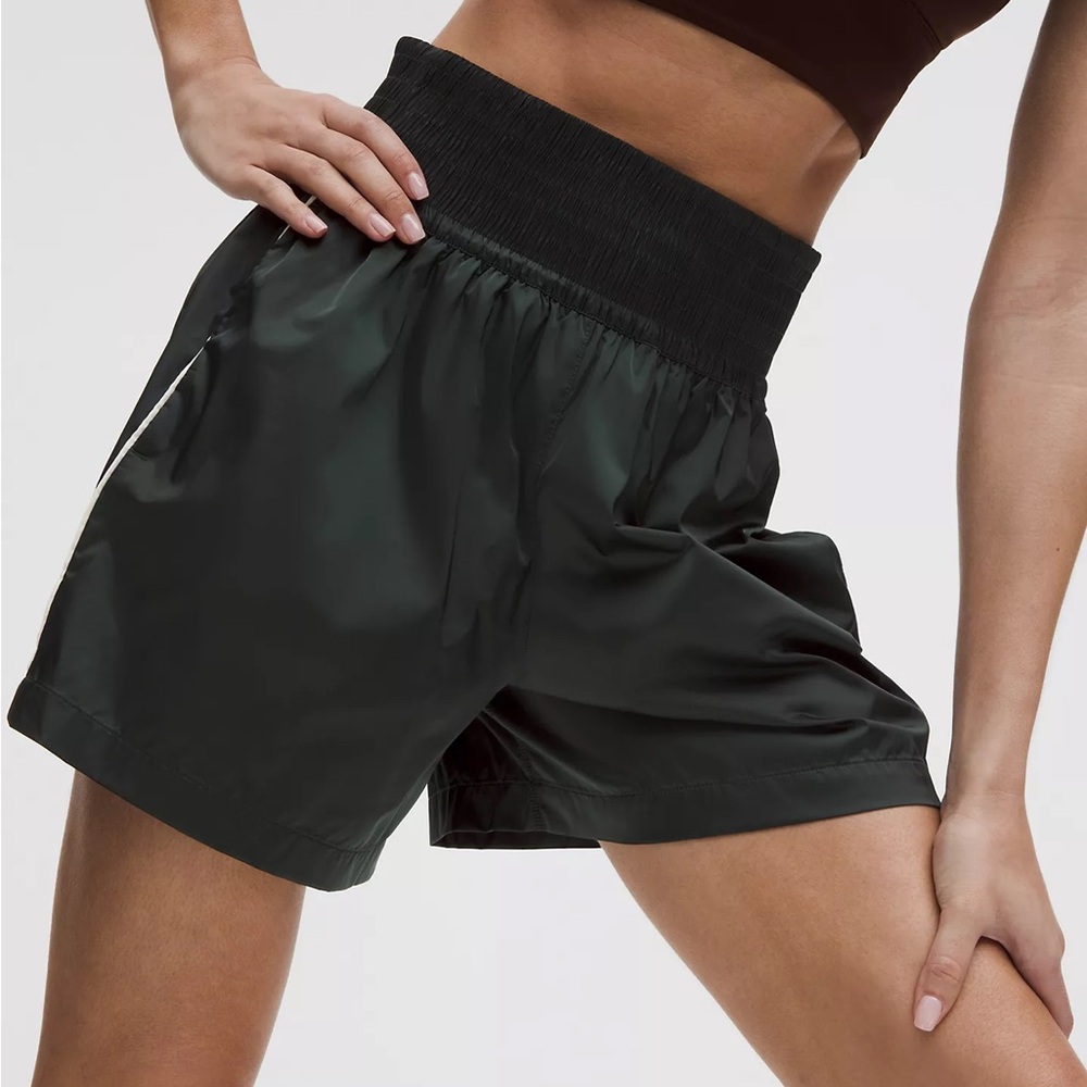 Lululemon Stretch Satin Super-High-Rise Short 5"